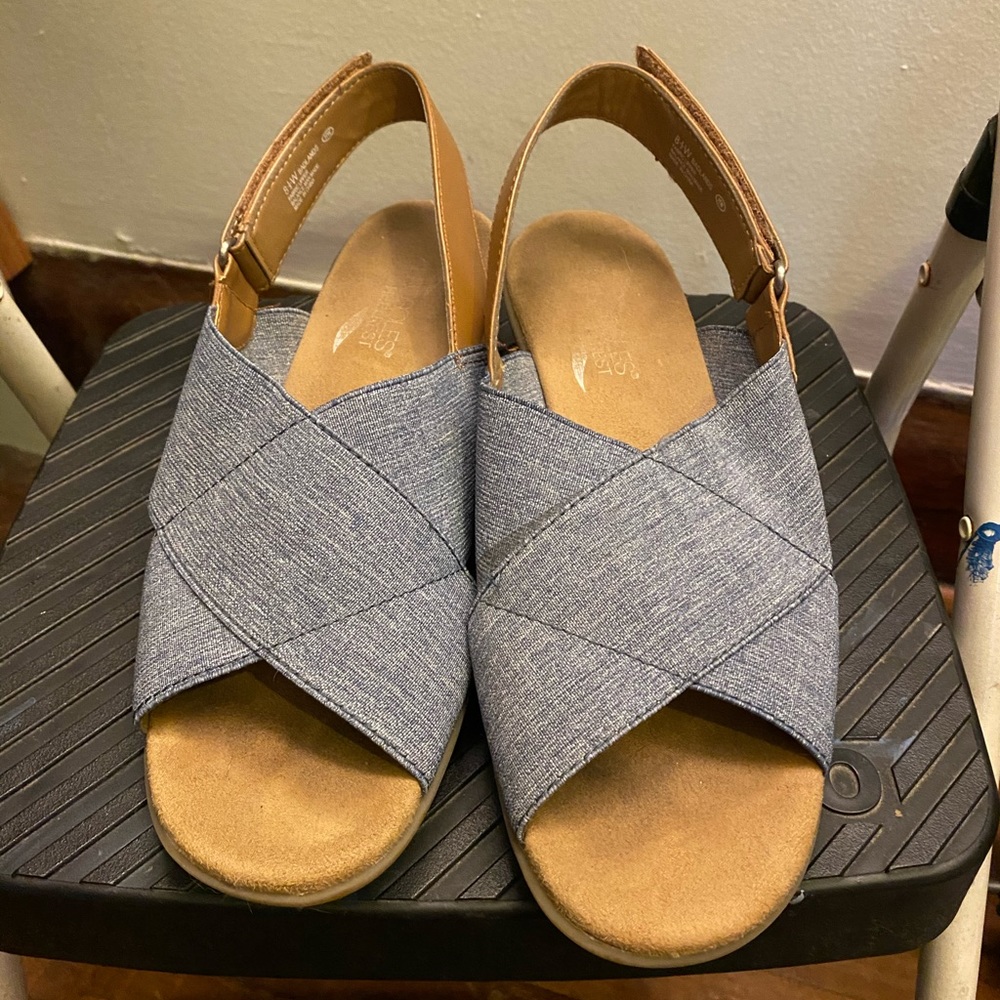Comfort sole shoes
